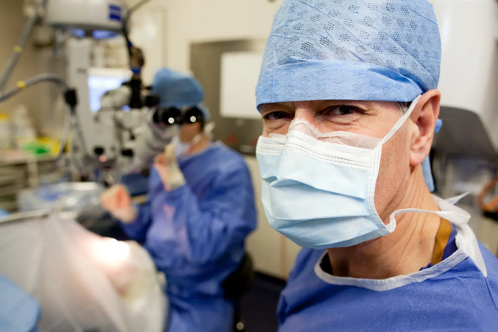 028-10-003-Catarct-Surgery-0802-4 028-10-003-Catarct-Surgery-0802-4